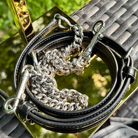 Coach Heart Crossbody Bag With Bow Print - Picture 9 of 14